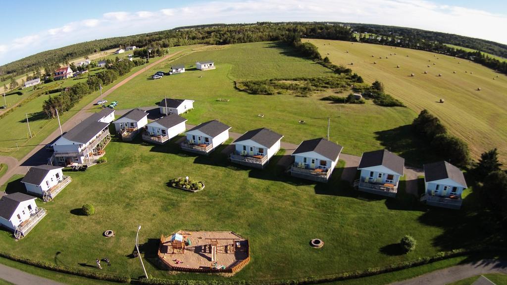 Cavendish Bosom Buddies Cottage Resort Екстериор снимка