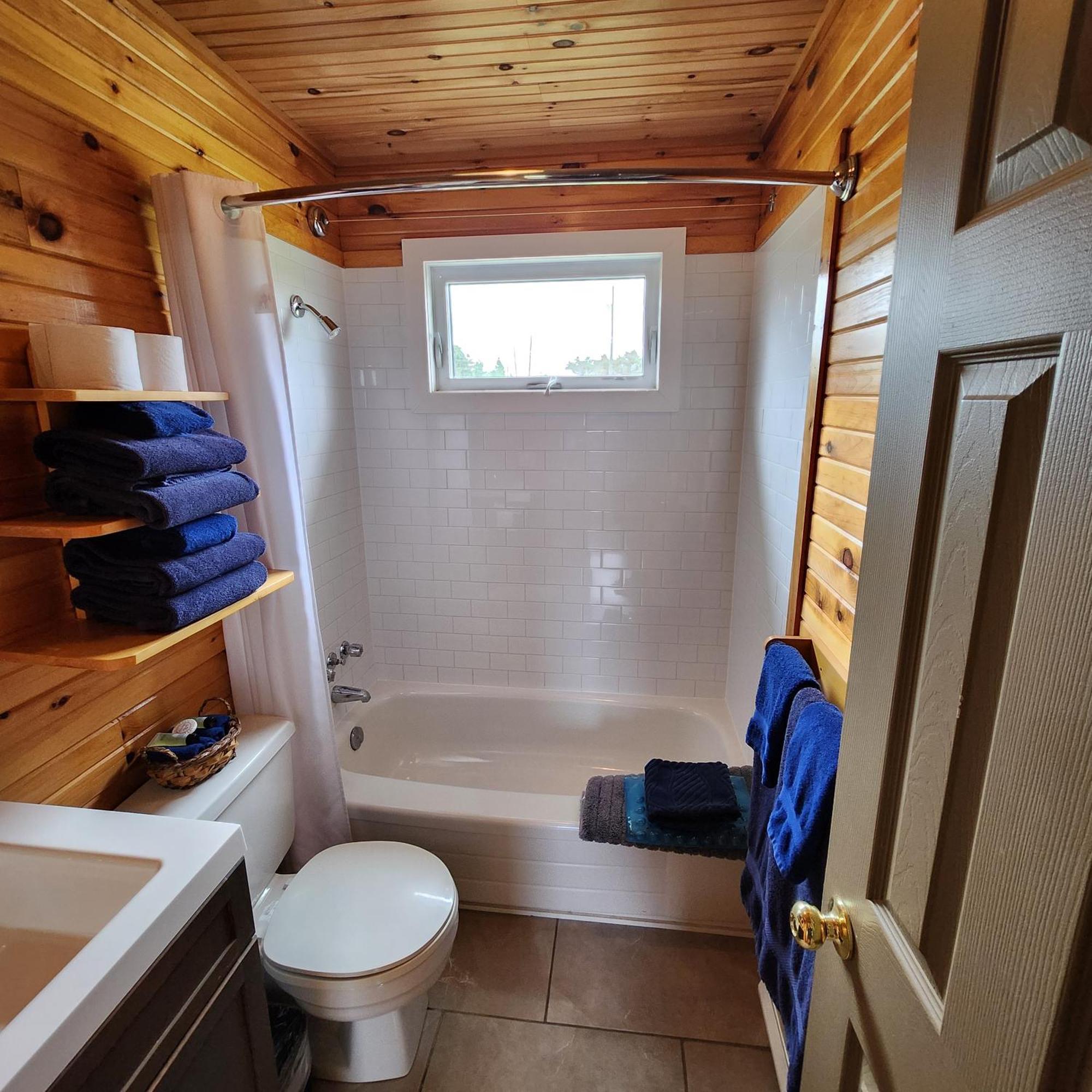 Cavendish Bosom Buddies Cottage Resort Екстериор снимка