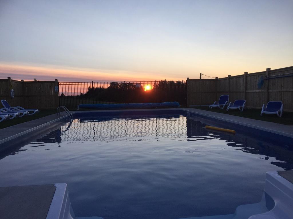 Cavendish Bosom Buddies Cottage Resort Екстериор снимка